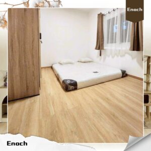 พื้น SPC (Stone Plastic Composite) เป็นวัสดุปูพื้นที่ได้รับความนิยมสูงในปัจจุบัน ด้วยคุณสมบัติ กันน้ำ 100% แข็งแรง ทนรอยขีดข่วน และดูแลรักษาง่าย แต่หลายคนเข้าใจผิดว่า “ติดตั้งแล้วไม่ต้องดูแล” ซึ่งจริง ๆ แล้ว การดูแลที่ถูกวิธี = ตัวแปรสำคัญที่ทำให้พื้นอยู่ได้ 10 ปี+ หรือเสื่อมใน 2-3 ปี

บทความนี้จะพาคุณเจาะลึกแบบมืออาชีพ ตั้งแต่

วิธีทำความสะอาดรายวัน
เทคนิคป้องกันรอย
วิธีดูแลระยะยาว
สิ่งที่ “ห้ามทำเด็ดขาด”

เพื่อให้พื้น SPC ของคุณ สวยเหมือนใหม่ยาวนานที่สุด